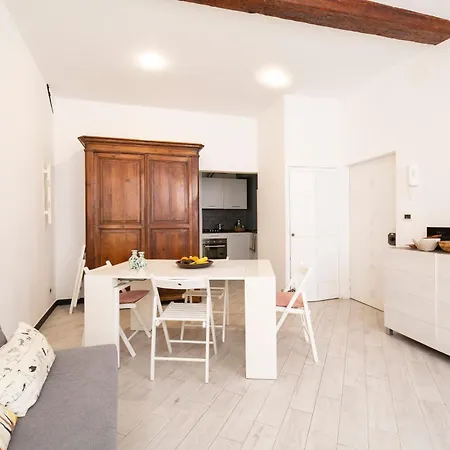 Διαμέρισμα Vegetti 19 - Nel Cuore Del Centro Storico *