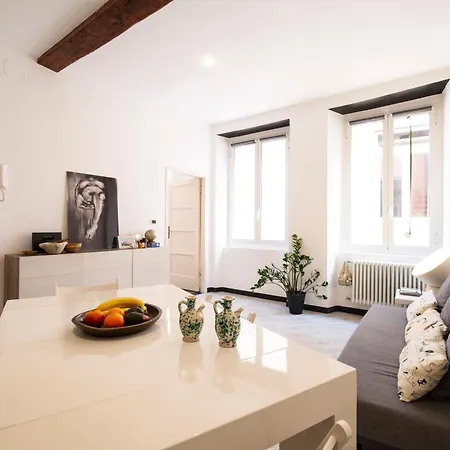 Vegetti 19 - Nel Cuore Del Centro Storico Διαμέρισμα *