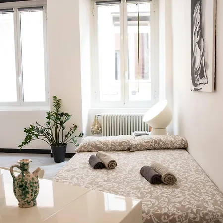 Lägenhet Vegetti 19 - Nel Cuore Del Centro Storico